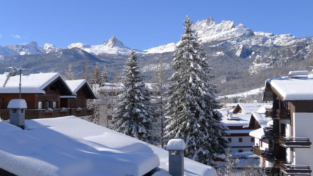 Hotel Bellaria - Cortina D'Ampezzo Exterior foto
