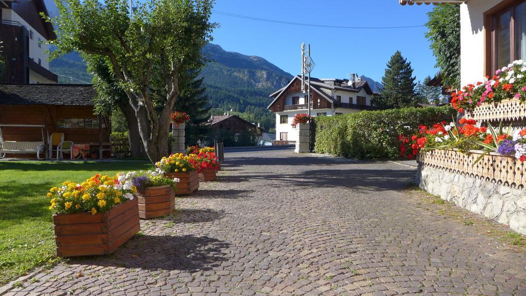 Hotel Bellaria - Cortina D'Ampezzo Exterior foto